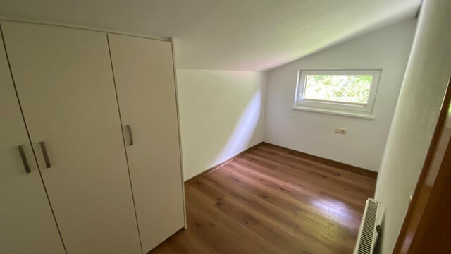 Neu renovierte SINGLE - Wohnung 