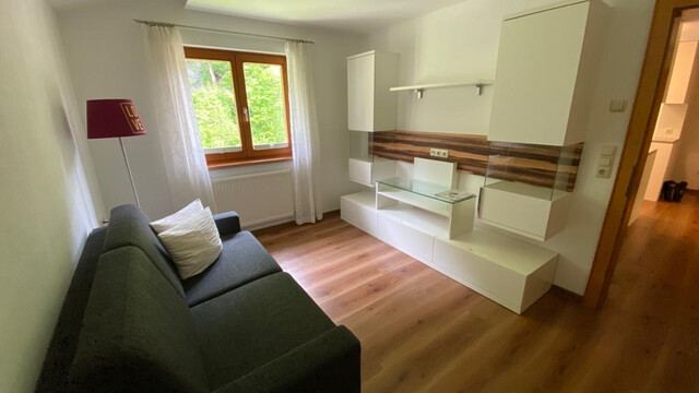 Neu renovierte SINGLE - Wohnung 