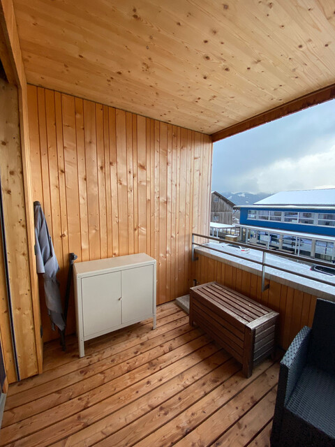 Schöne helle 3 Zimmer Neubauwohnung im Dorfzentrum von Langen. 