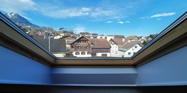 Charmante Dachwohnung mit Südbalkon