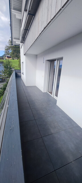 4 Zimmer Wohnung mit Terrasse, Balkon & Garten