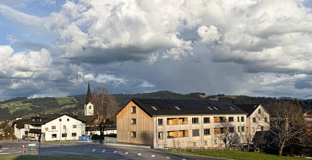 Schöne helle 3 Zimmer Neubauwohnung im Dorfzentrum von Langen. 