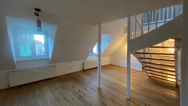 Helle und ruhige Dachgeschoss-Maisonette in der Innenstadt von Bregenz