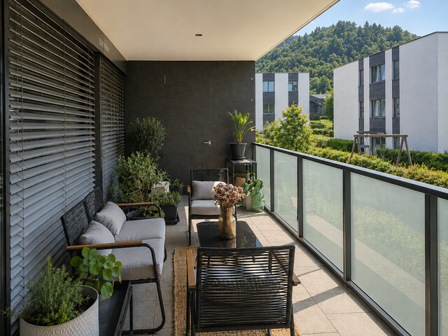 Helle 2-Zimmer-Wohnung mit großem überdachtem Balkon