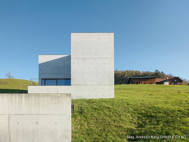 Einzigartige Architektur trifft atemberaubende Lage – Das Haus der Kammern