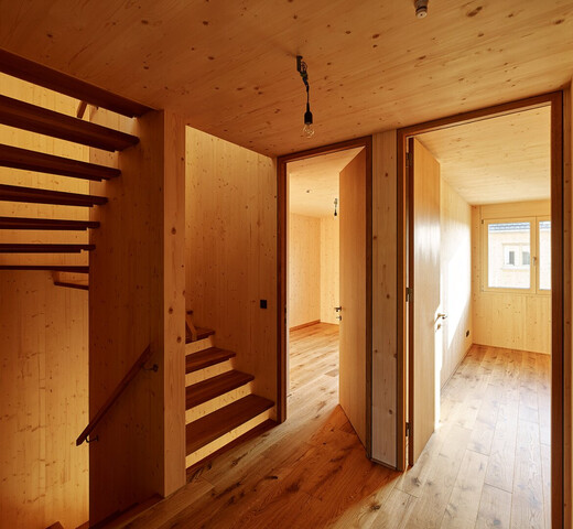 Bregenzerwald - Au, Vollholz Reihenhaus mit Garten, Terrasse und Schuppen, kurzfristig beziehbar