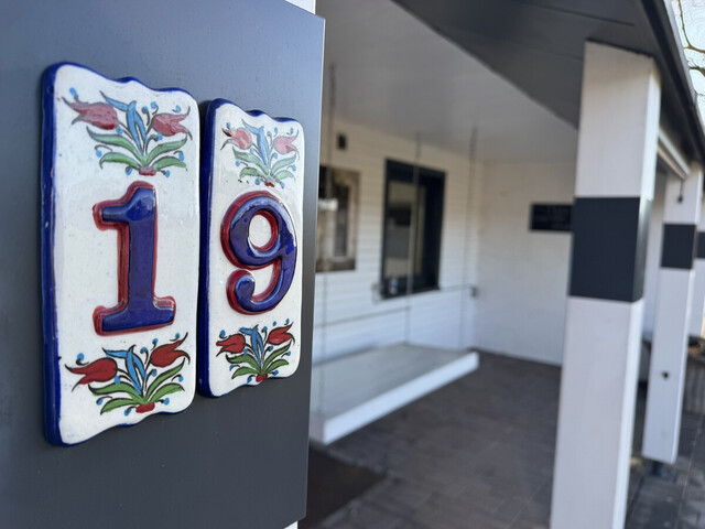 Bungalow mit traumhaftem Wintergarten in ruhiger Wohngegend