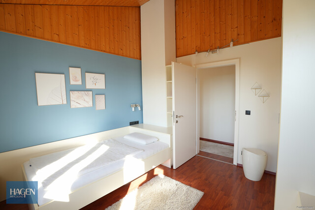 Ein Ort zum Ankommen: Elegante Villa mit Gartenidylle und Wellness