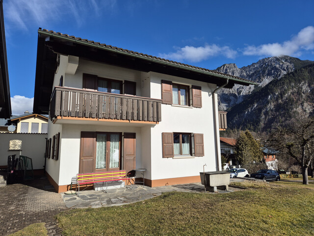 …auf der Sonnenseite von Vandans… großer Garten und viel Platz!