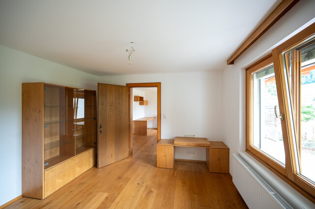 Saniertes Reihenhaus mit Bergblick · Garten · Terrasse – im Ortskern Schruns, 2 Min. zum Kirchplatz