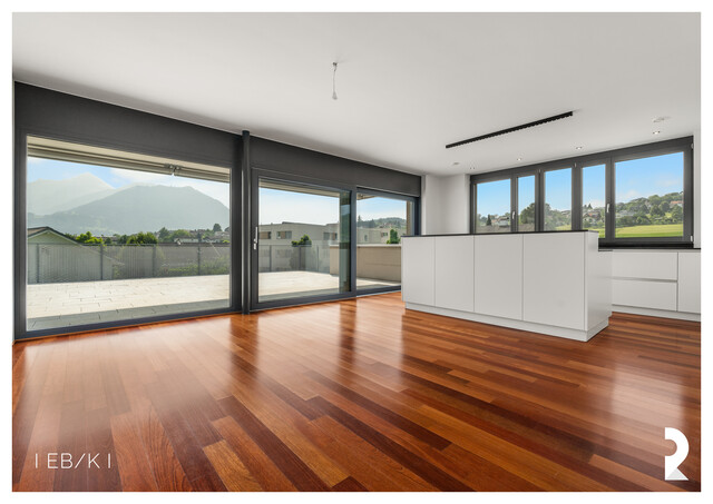 STILVOLLES PENTHOUSE IN BESTLAGE VON GÖFIS – GROSSZÜGIGE TERRASSE MIT PANORAMABLICK