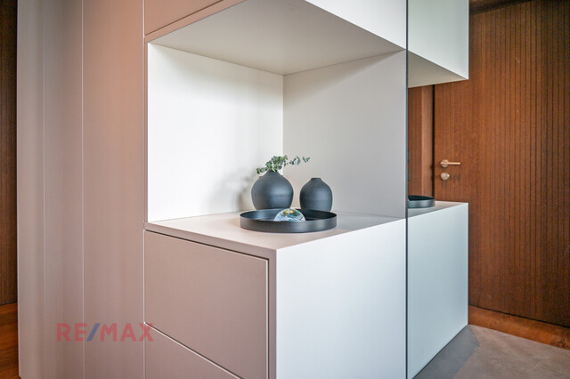 Penthouse Prestige: Das einzige Wohnrefugium auf der obersten Ebene