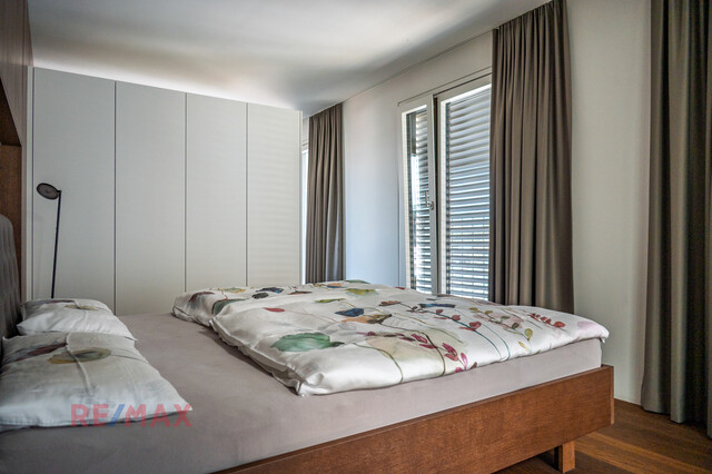 Penthouse Prestige: Das einzige Wohnrefugium auf der obersten Ebene