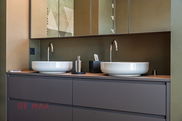 Penthouse Prestige: Das einzige Wohnrefugium auf der obersten Ebene