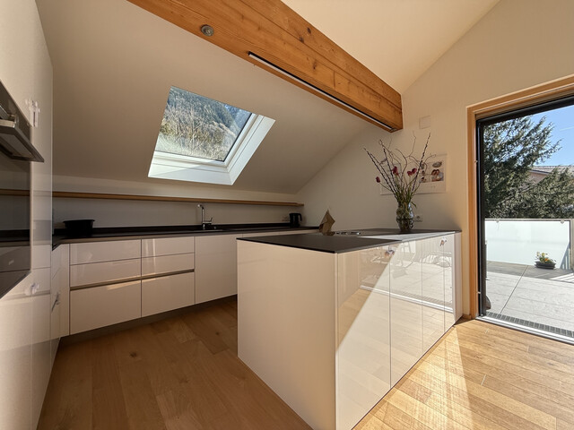 Grenznah  |  Sonnig  | Mehrfamilienhaus