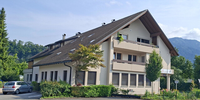 Zentral gelegene 100 m" Wohnung mit 2 Balkonen und gepflegter Ausstattung ab sofort zu verkaufen!