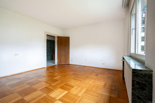 Für Handwerker mit Ausbauqualitäten - Wohnhaus mit 2 Wohnungen und zusätzlichem Bauplatz