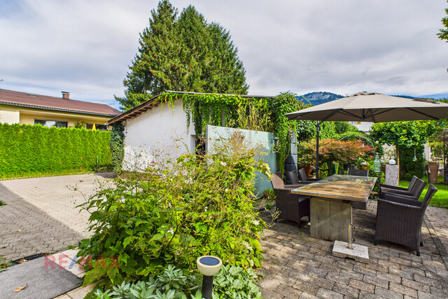 Top-Objekt in Altach: Haus mit Einliegerwohnung und zwei XL-Garagen