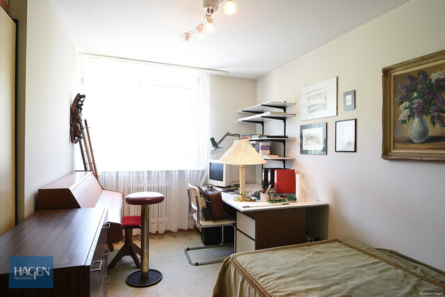 3-Zimmer-Wohnung mit Balkon, Tiefgaragenstellplatz und viel Potenzial in Lochau