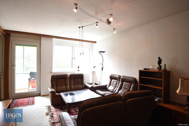 3-Zimmer-Wohnung mit Balkon, Tiefgaragenstellplatz und viel Potenzial in Lochau