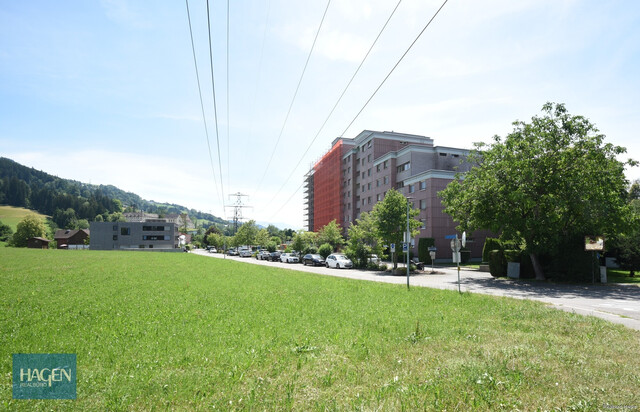 3-Zimmer-Wohnung mit Balkon, Tiefgaragenstellplatz und viel Potenzial in Lochau