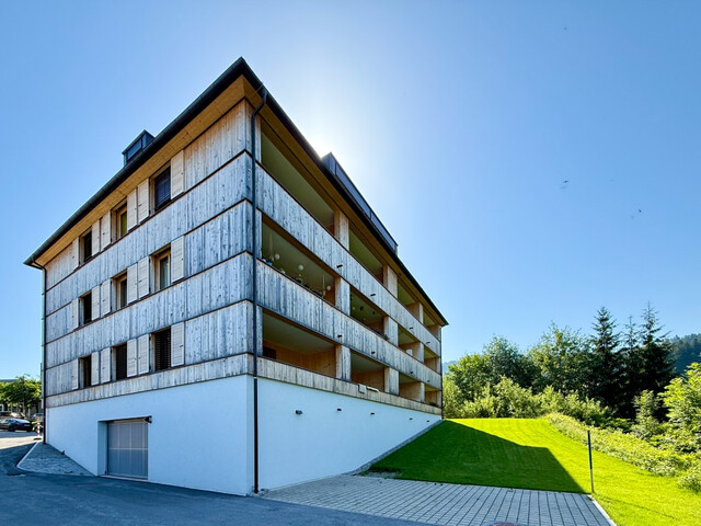 Wohnen mit Ausblick - neuwertige 3-Zimmer Wohnung! Top 12