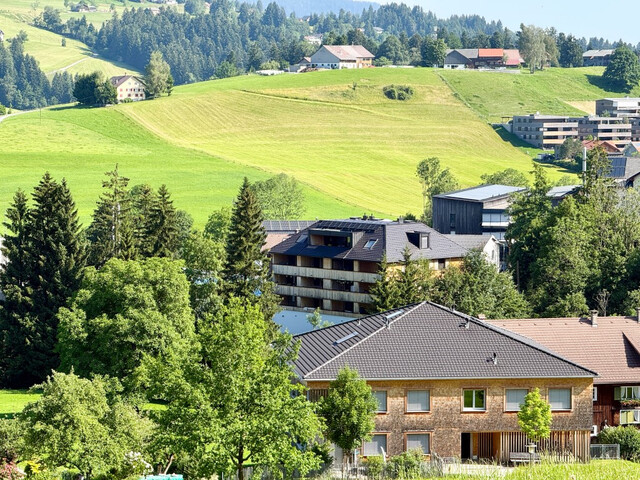 Wohnen mit Ausblick - neuwertige 3-Zimmer Wohnung! Top 12