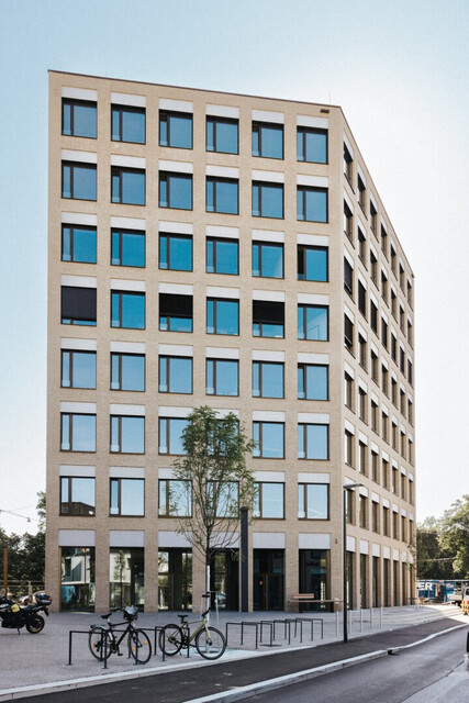 ACHT ZWEI VIER – Coworking in Entwicklung