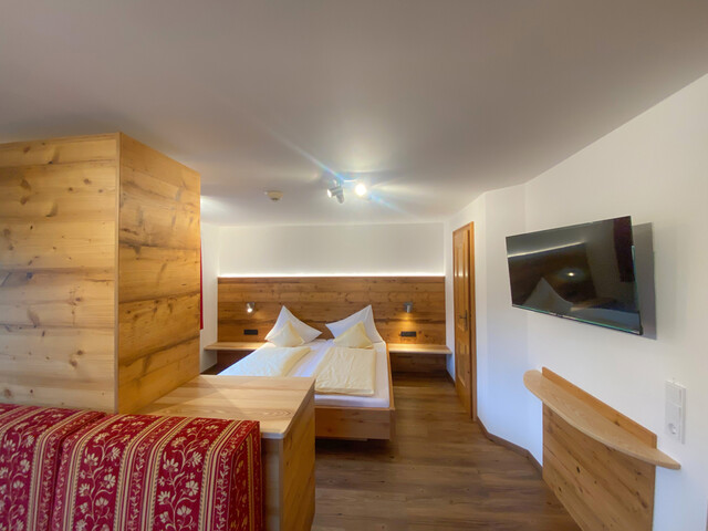 Repräsentatives Hotel in beliebter Lage im Kleinwalsertal!