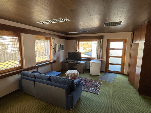 Charmantes Einfamilienhaus in ruhiger Sonnenlage mit Bergblick in Schlins