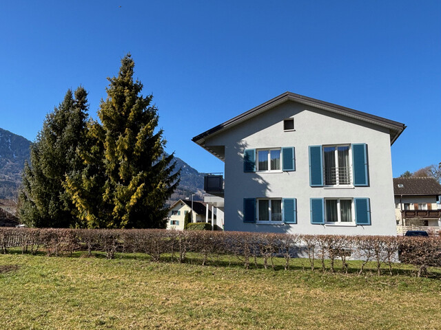 Charmantes Einfamilienhaus in ruhiger Sonnenlage mit Bergblick in Schlins