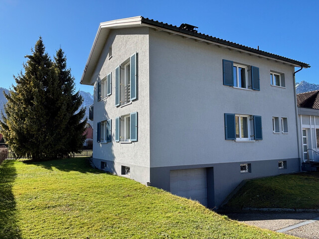 Charmantes Einfamilienhaus in ruhiger Sonnenlage mit Bergblick in Schlins