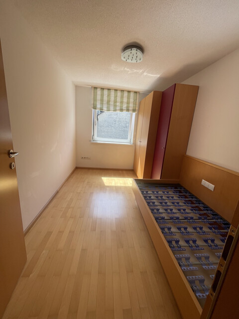 Großzügige 4- Zimmerwohnung mit Traumausblick!