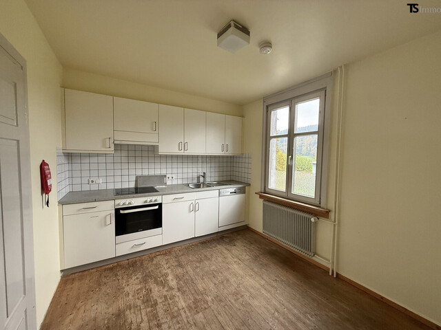 Göfis: Charmantes Einfamilienhaus mit ca, 220m2 Wohnfläche, 6 Schlafzimmer und Garten im Zentrum von Göfis