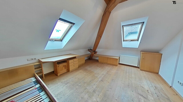 Göfis: Charmantes Einfamilienhaus mit ca, 220m2 Wohnfläche, 6 Schlafzimmer und Garten im Zentrum von Göfis