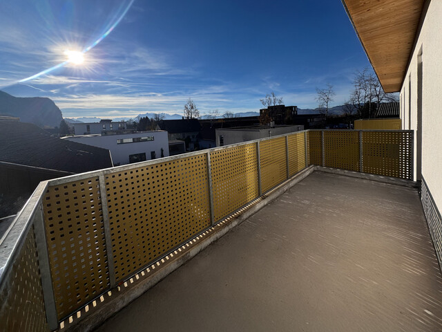 Rasch bezugsfertig: 4-Zi-Dachgeschosswohnung mit großzügigem Balkon