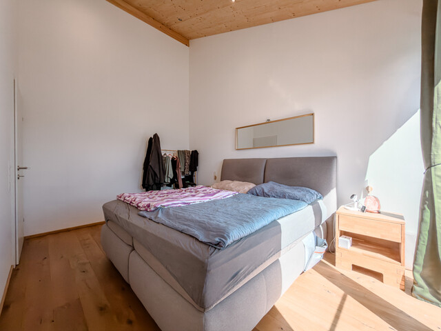 Moderne Doppelhaushälfte mit Keller und traumhafter Aussicht in Röns