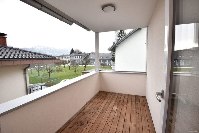 Moderne, großzügige 3,5 Zimmerwohnung zu vermieten!