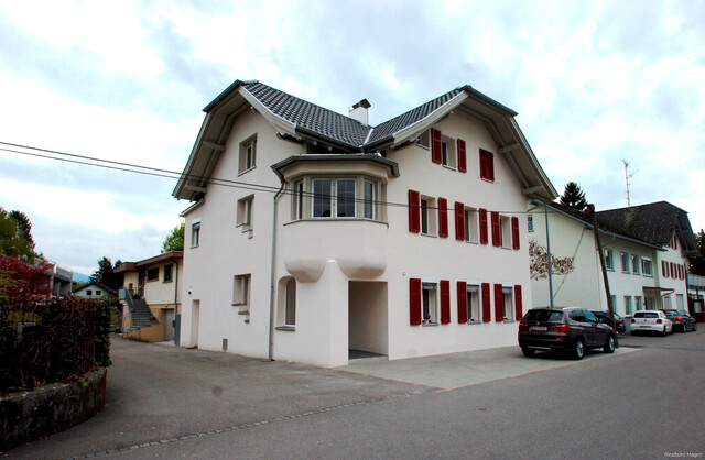 Moderne, großzügige 3,5 Zimmerwohnung zu vermieten!