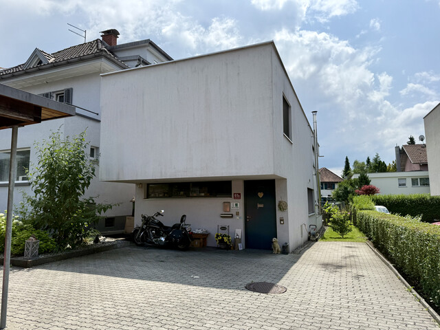 Tolles, großzügiges Architektenhaus mit schönem Garten!