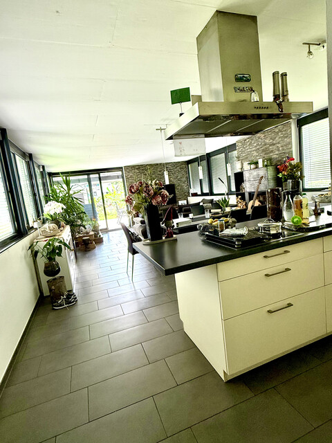 Tolles, großzügiges Architektenhaus mit schönem Garten!