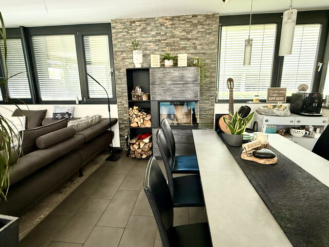 Tolles, großzügiges Architektenhaus mit schönem Garten!