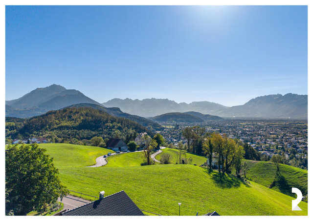 EFH MIT GROSSEM GRUNDSTÜCK, VIEL POTENZIAL & UNVERBAUBARER AUSSICHT