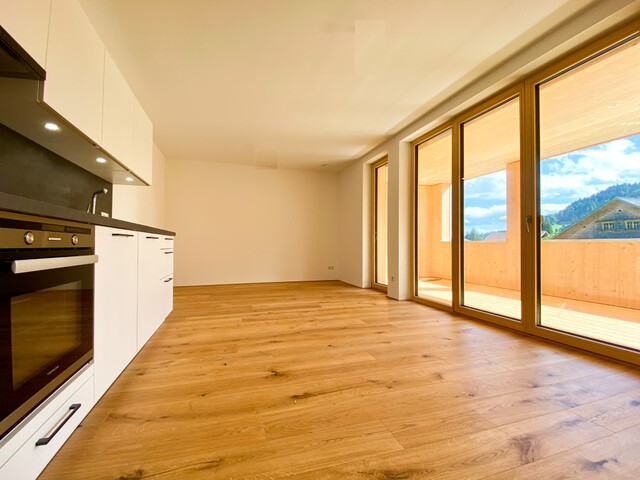 2-Zimmer Wohnung mit Terrasse & großem Garten! Top 4