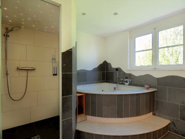 Schöne 4 - Zimmer Dachgeschosswohnung in sonniger und ruhiger Lage von Altach zu kaufen!