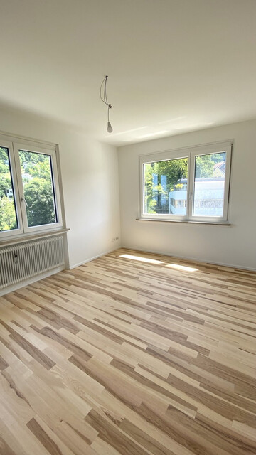 Stilvolle 3,5-Zimmerwohnung mit Seeblick – Neuwertig nach Komplettsanierung