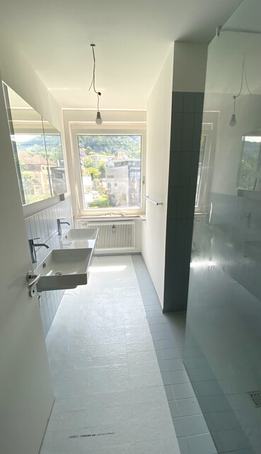 Stilvolle 3,5-Zimmerwohnung mit Seeblick – Neuwertig nach Komplettsanierung