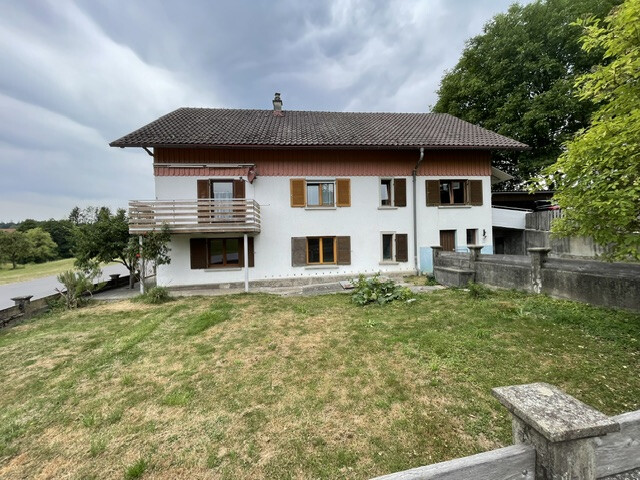 Willkommen in Ihrem neuen Zuhause – genießen Sie naturnahes Wohnen in seiner schönsten Form.“