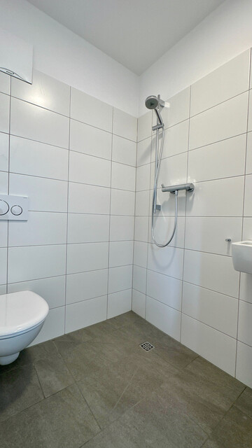 "ohne Provision" geräumige, moderne 4 Zimmer Terrassenwohnung über 2 Etagen