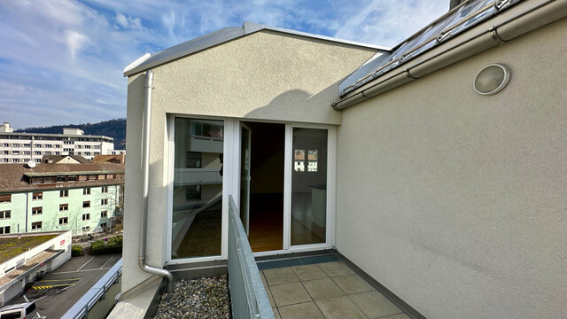"ohne Provision" geräumige, moderne 4 Zimmer Terrassenwohnung über 2 Etagen